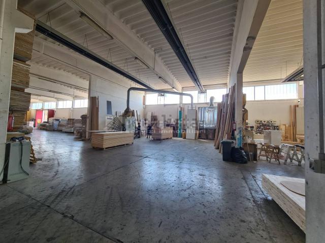 Capannone in vendita di 3521 m² in Via Masaccio, 13