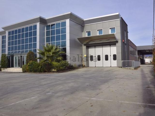 Capannone in vendita di 3550 m² in Via San Giovanni Bosco, 22