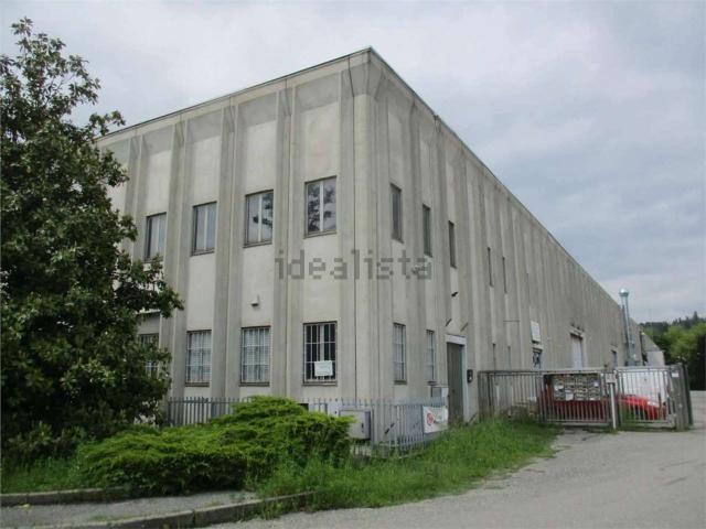 Capannone in vendita di 360 m² in Via Leonardo Da Vinci