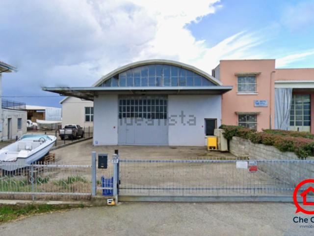 Capannone in vendita di 360 m² in Via San Giuseppe, 40