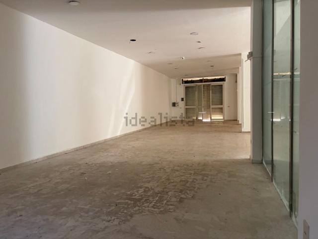 Capannone in vendita di 360 m² in Corso Vittorio Emanuele