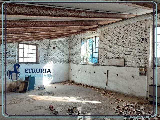 Capannone in vendita di 360 m² in Piazza leonardo da vinci