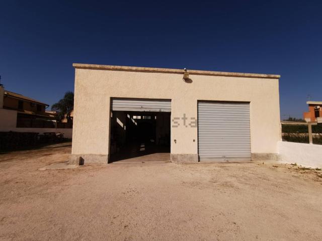 Capannone in vendita di 370 m² in Strada Provinciale 21