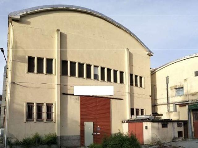 Capannone in vendita in via piave 33, Vado Ligure