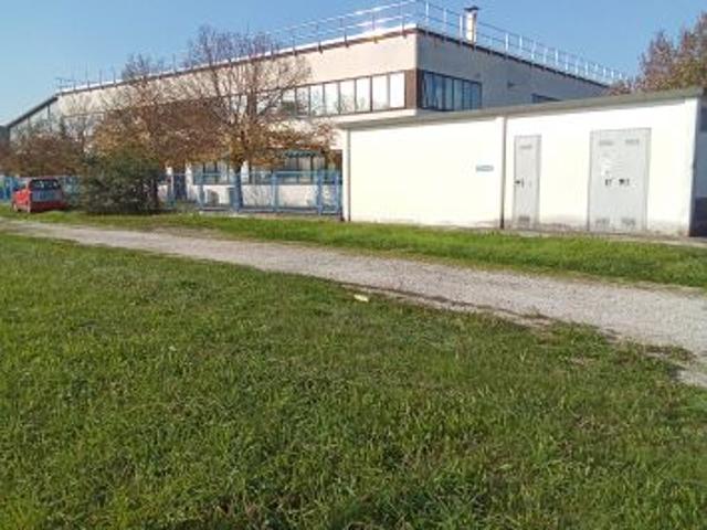 Capannone industriale