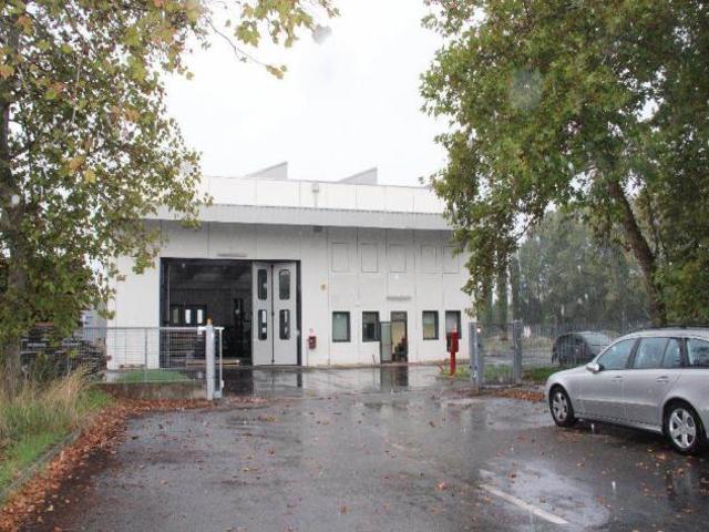 Capannone industriale di 2 locali in Vendita[1014 mq]