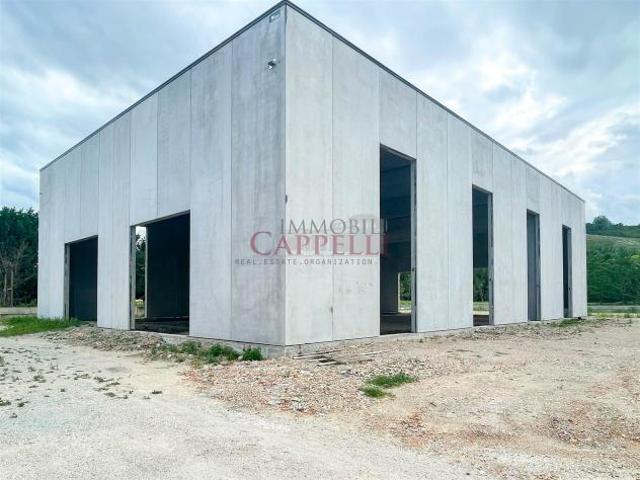 Capannone industriale di 2 locali in Vendita[920 mq]