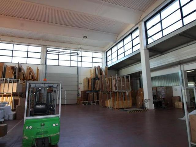 Capannone industriale in affitto a Perignano Casciana Terme Lari 1540 mq Rif: 1350580