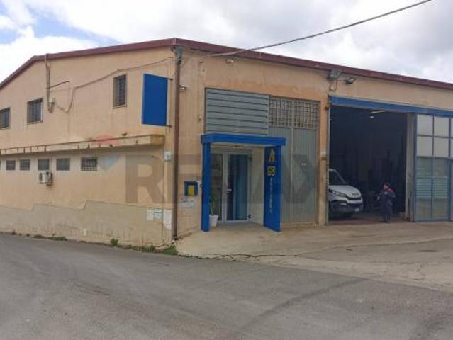 Capannone Industriale in vendita a Comiso