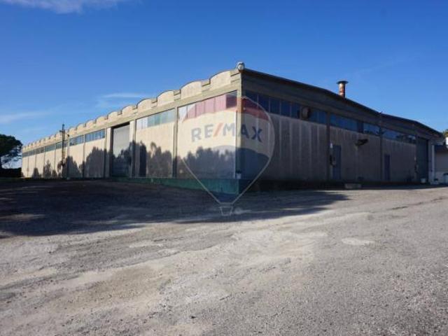 Capannone Industriale in vendita a Ragusa, Selvaggio