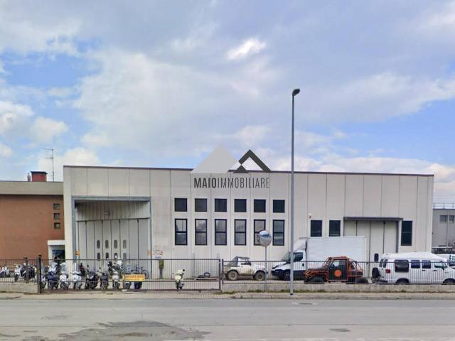 Capannone industriale in vendita a Riccione