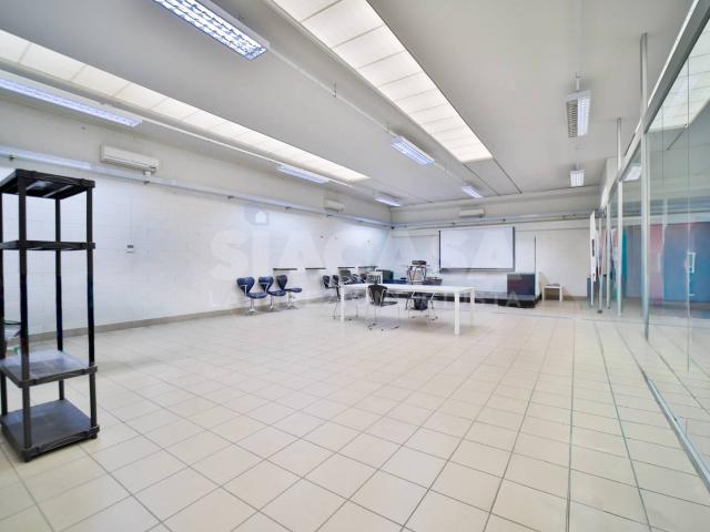Capannoni in vendita a Vimercate