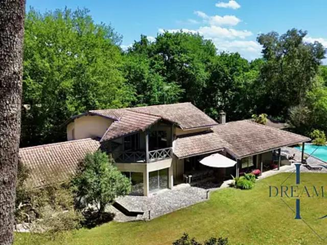 Capbreton 40130 Achat / Vente maison 8 pièces t8 piscine