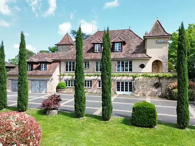Capdenac 46100 Achat / Vente maison 12 pièces t12