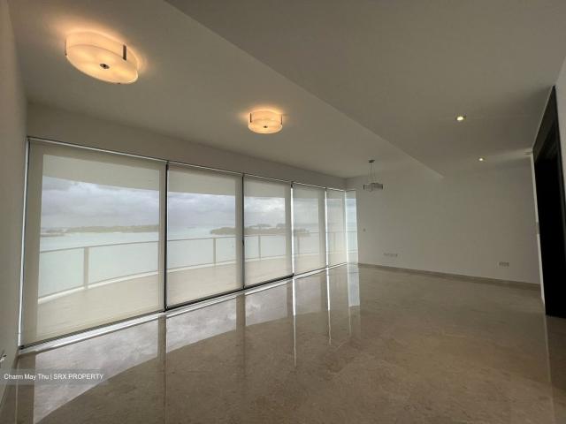 Cape Royale D4, Condominium