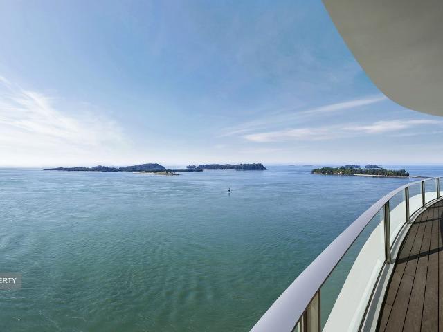 Cape Royale D4, Condominium