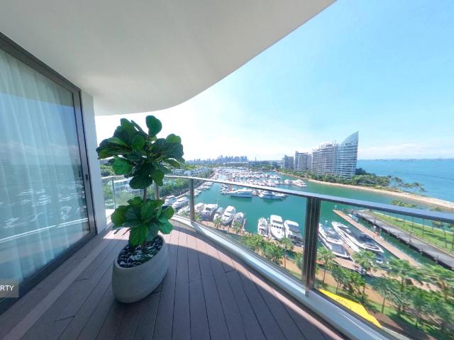 Cape Royale D4, Condominium