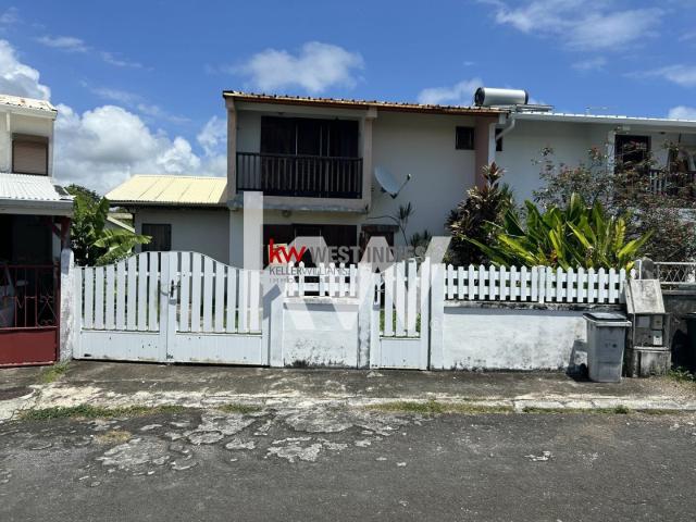 CAPESTERRE BELLE EAU: maison de 7 pièces 132 m² à vendre