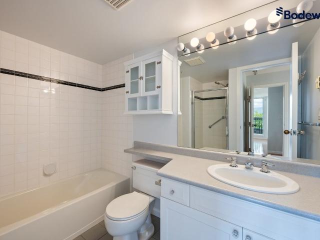 Capers Building 2 Bedroom Apartment for Rent at 2255 West 4th Ave, Vancouver, BC V6K None Kitsilano