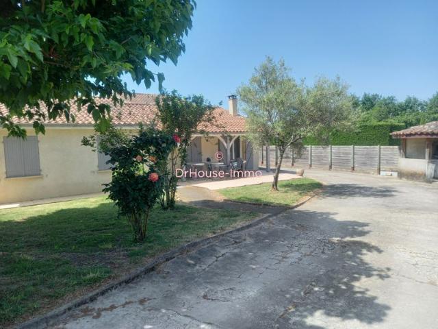 Capian, maison 4 chambres, double garage, grande dépendance avec 1400m² de terrain
