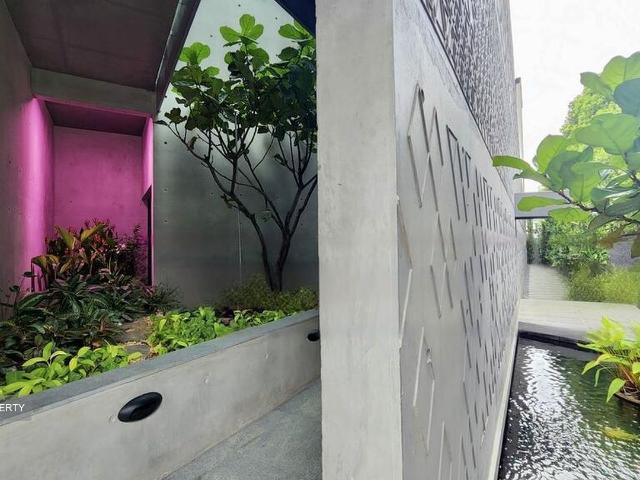 Capitol Park D11, Detached