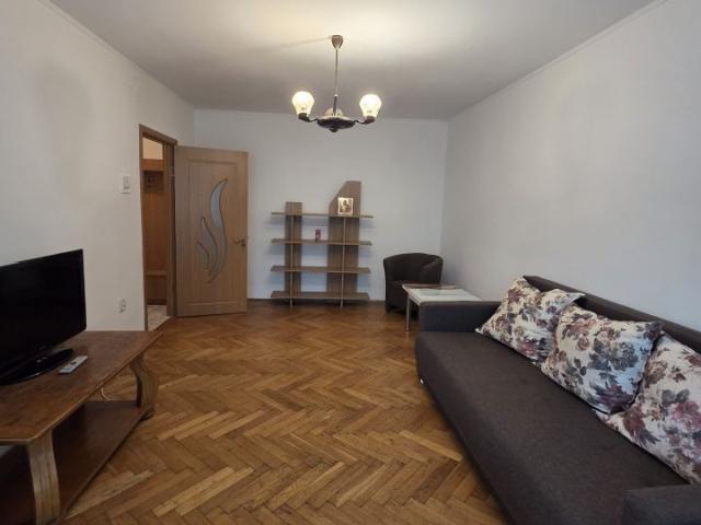CAPITOL | 2 CAMERE DECOMANDAT | TERMEN LUNG | CENTRALA PROPRIE