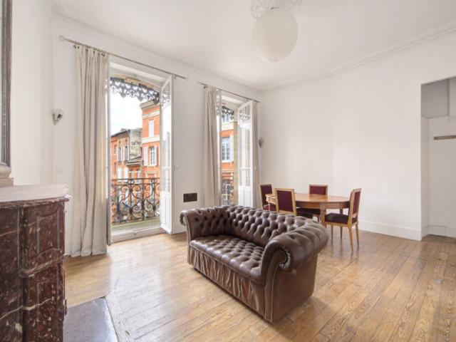 Capitole appartement t5de 108,14 m2 balcon parking