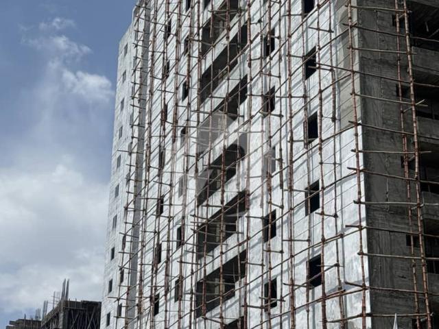 Capital Resort 1 Bed Tv Lounge Open Kitchen Flat Available For Sale