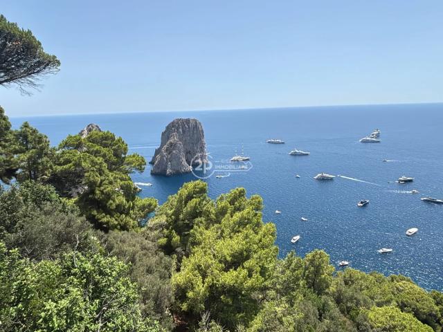 Capri via Tragara