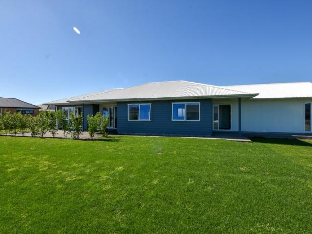 carterton, 3 bedrooms