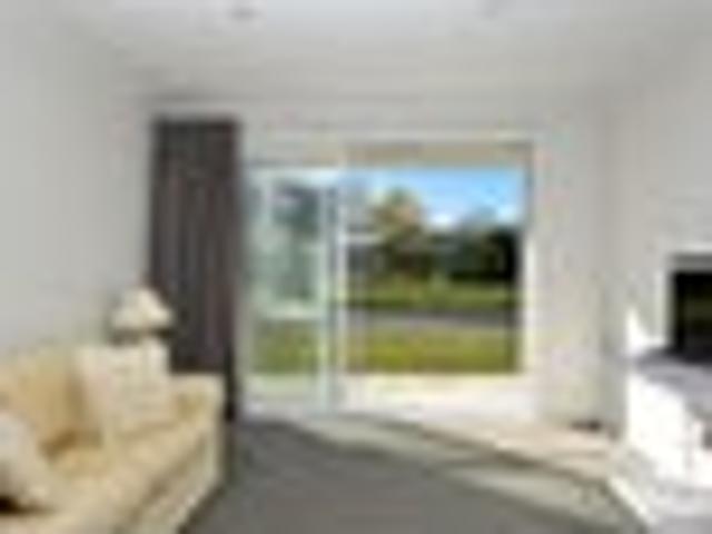 Carterton, 2 bedrooms, $440 pw
