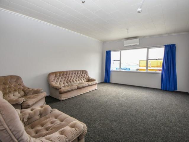 carterton, 2 bedrooms