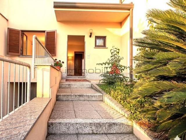 Carugate zona Don Bosco villa a schiera con box Euro 298.000,00