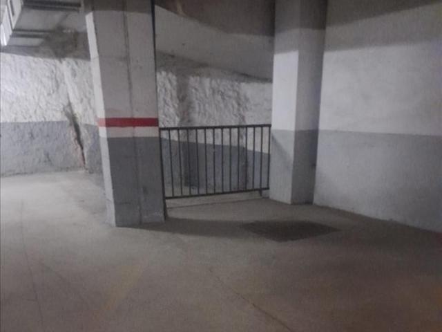 Parking en venta en Rubí, Barcelona en Calle Mallorca