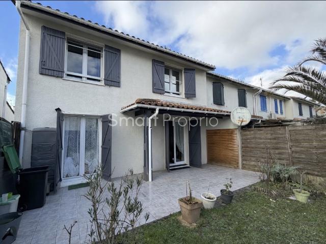 Carbon Blanc: Maison Familiale