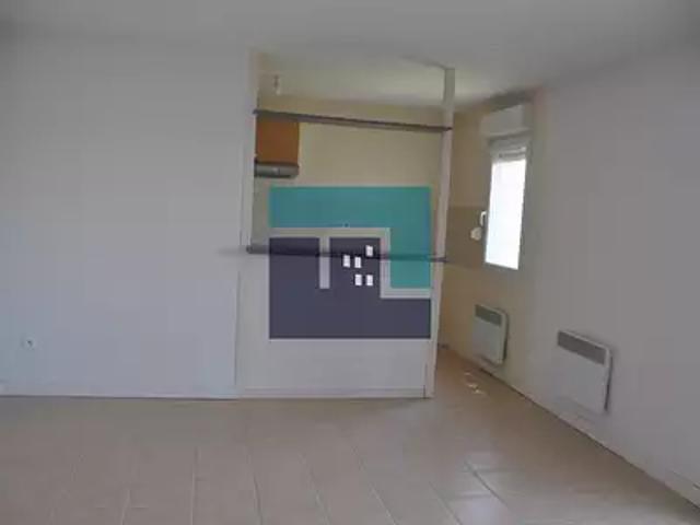 Carcassonne 11000 Achat / Vente appartement 2 pièces t2 au dernier étage piscine