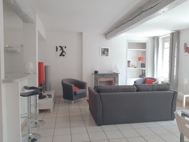 CARCASSONNE CENTRE A louer meublé Appartement T2 de 58m²