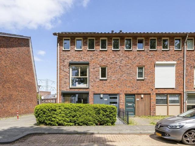 Carel Willinksingel 322 Rotterdam | Van der Panne