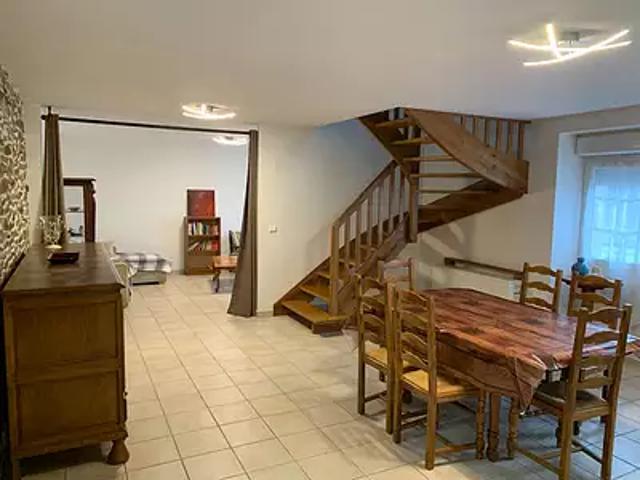Carhaix Plouguer 29270 Location maison 5 pièces t5