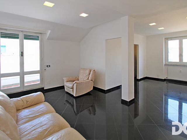 CARIGNANO – VIA GALEAZZO ALESSI PANORAMICI MQ. 98 CON POGGIOLO