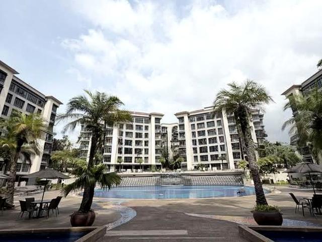 Carissa Park Condominium D17, Condominium