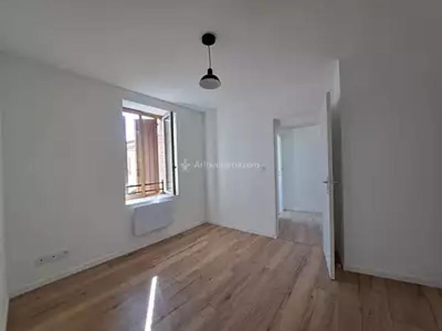 Carmaux 81400 Location appartement 3 pièces t3 au dernier étage