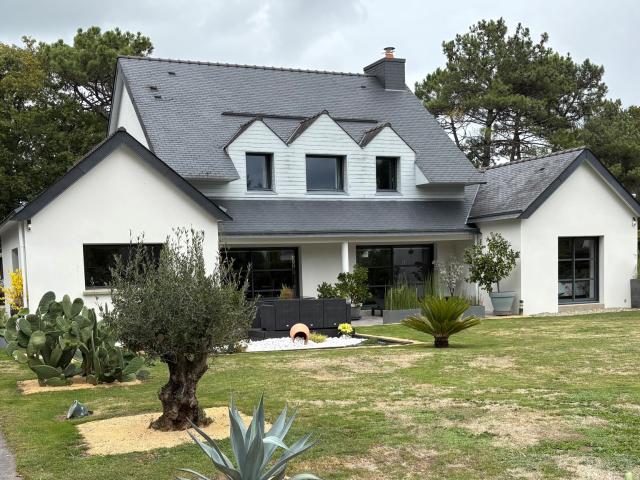 CARNAC ENTRE PLAGE ET GOLF ST LAURENT