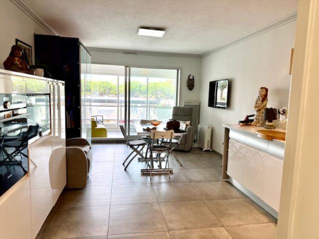 CARNON APPARTEMENT T2 50m2 VENDU MEUBLE