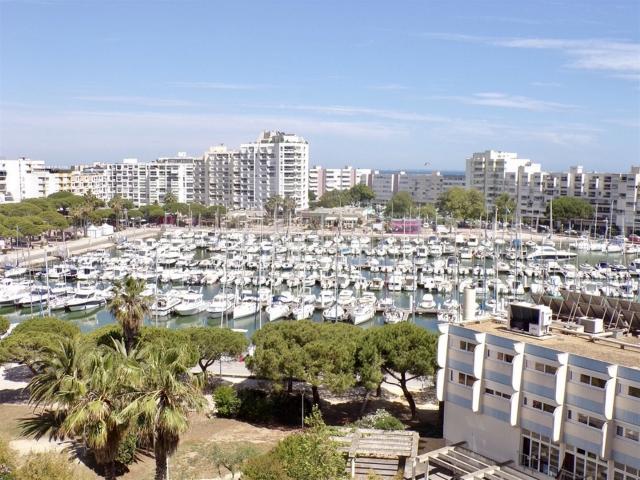 Carnon, splendide studio meublé de septembre et juin ! Vue port !