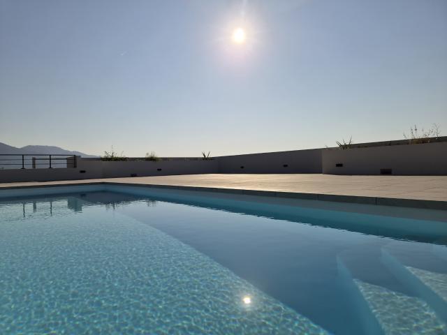 CARNOLES F3 RESIDENCE NEUVE STANDING PISCINE ET GARAGE DOUBLE