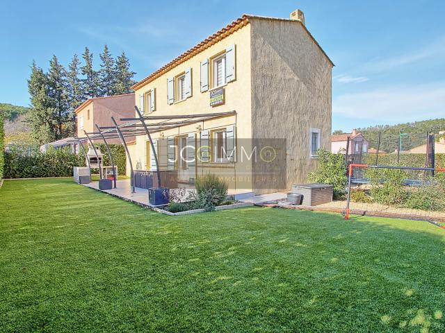 Carnoules Maison T4 Garage Jardin