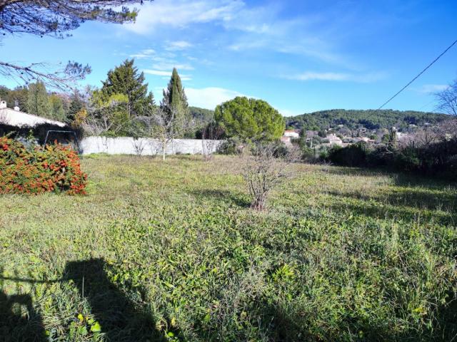Carnoules Vente Terrain 83