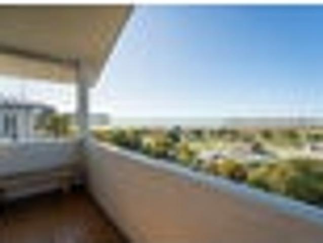 Caroline Bay Views, Surprise Inside