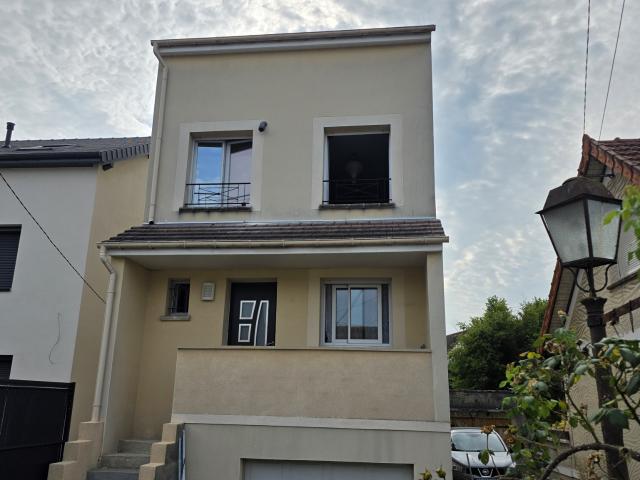 'CAROLINE' Jolie maison de 5 pièces en location sur Livry Gargan